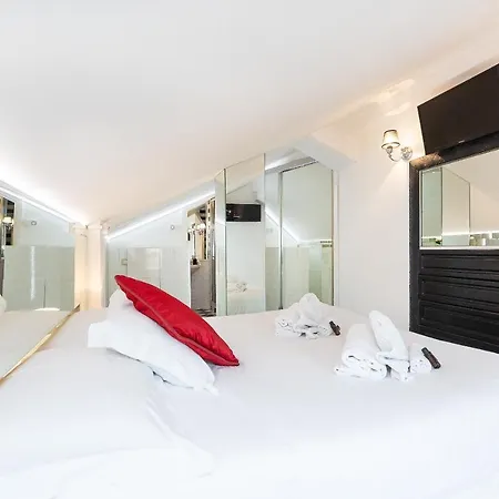 Star By In Appartement *
